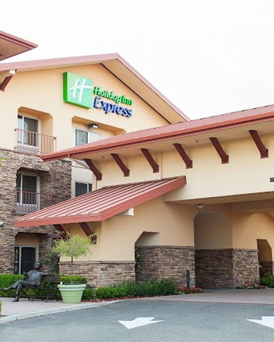 Holiday Inn Express & Suites Turlock-Hwy 99 by IHG