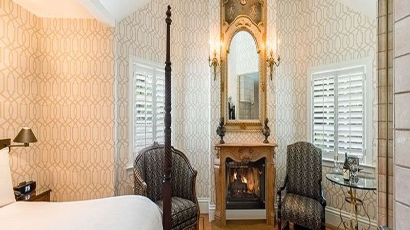 Photo of THE BERGSON