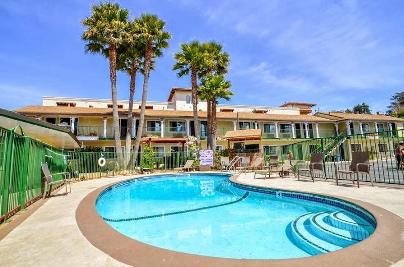 Photo of Bay Front Inn Hotel