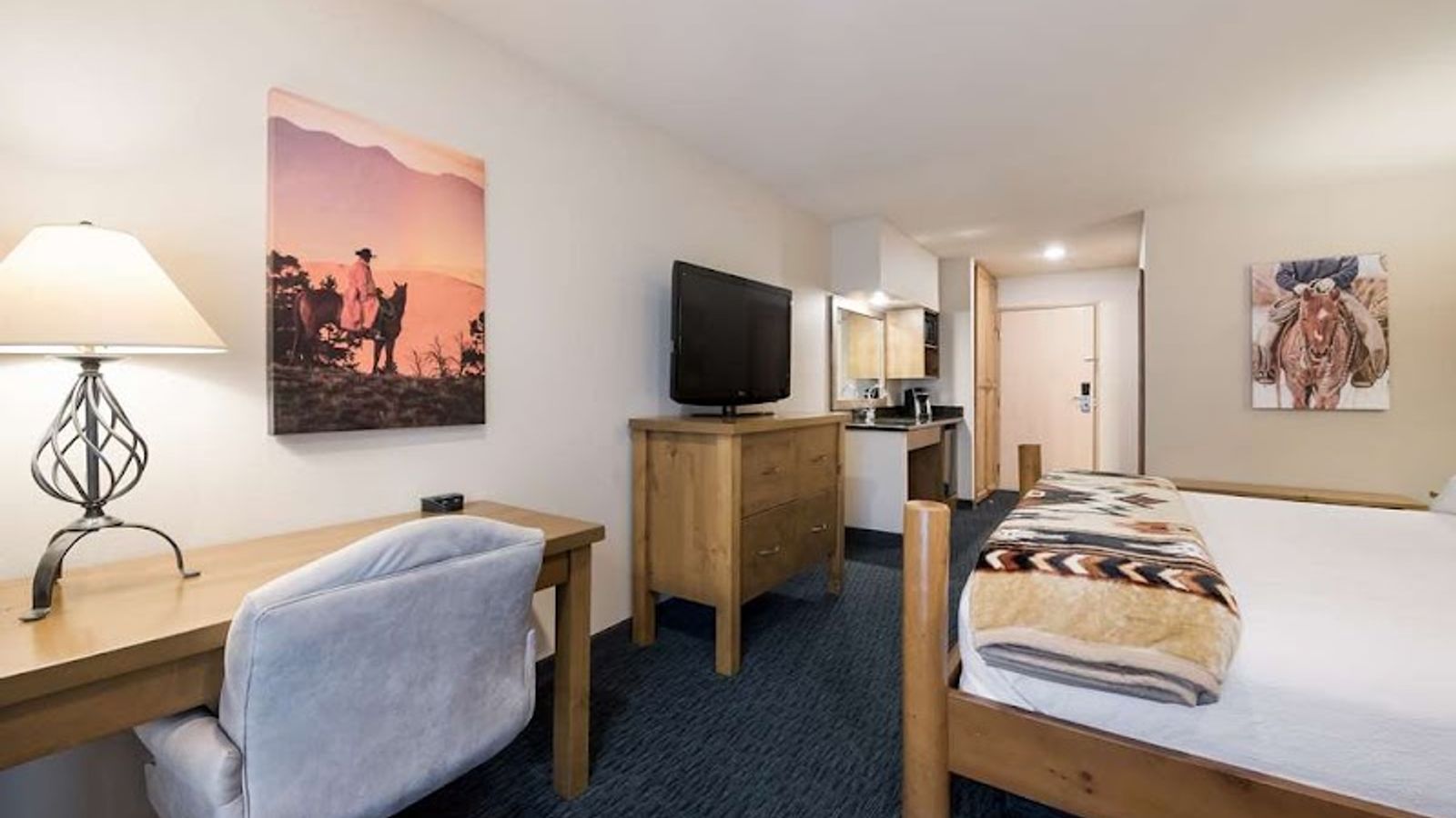 Photo of Best Western Plus Kentwood Lodge