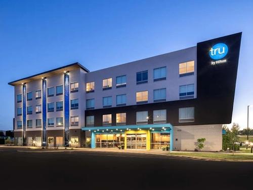 Tru by Hilton Yakima Airport