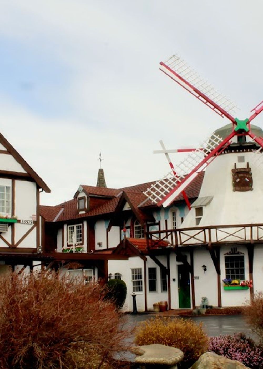 Auld Holland Inn