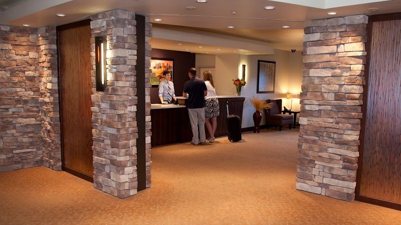 Photo of Ledgestone Hotel Yakima