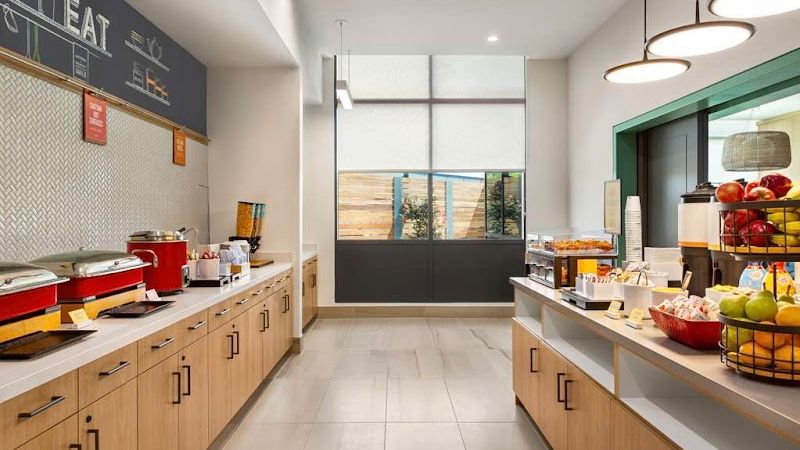 Photo of Hampton Inn & Suites San Mateo-San Francisco Airport