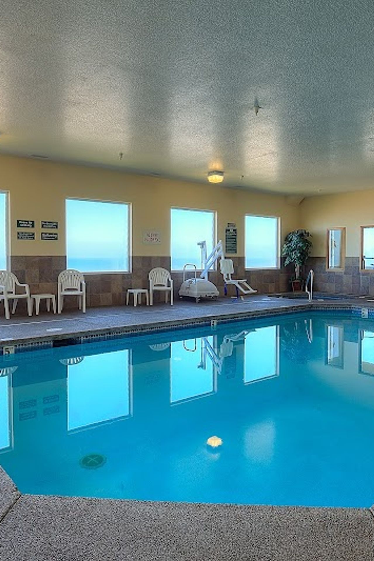 Photo of Elizabeth Oceanfront Suites