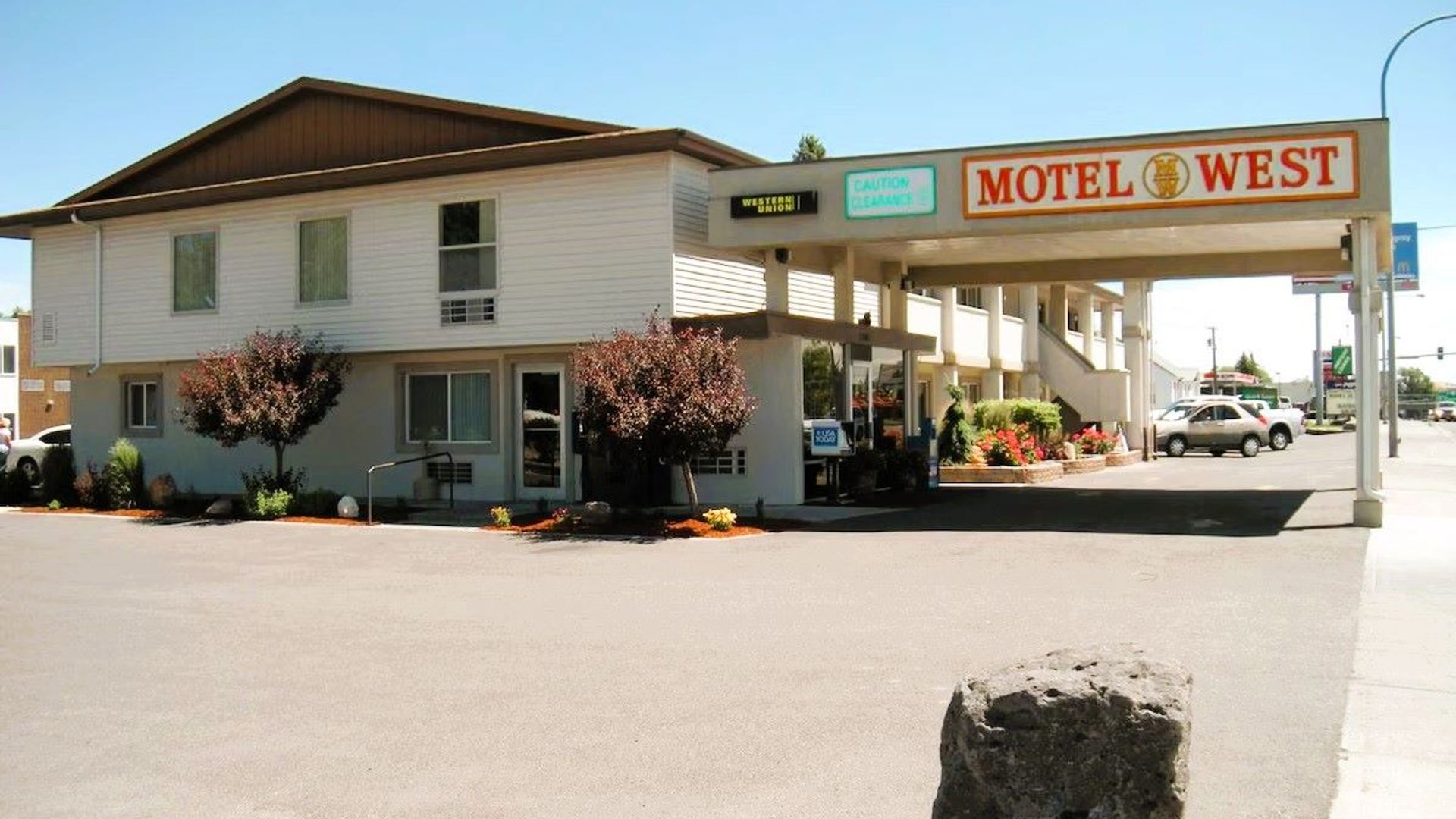 Motel West