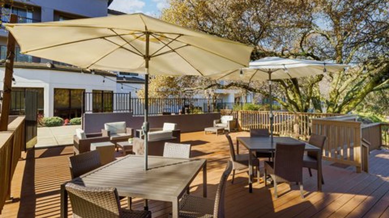 Photo of Courtyard Roseville