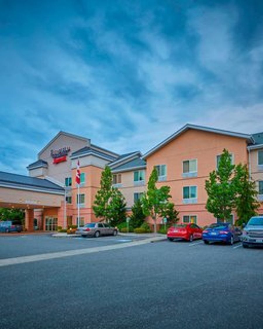 Fairfield Inn & Suites Burlington