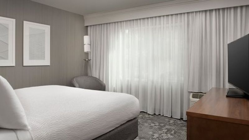 Photo of Courtyard Portland Tigard