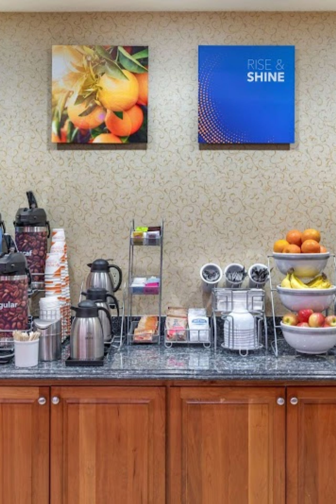 Photo of Comfort Suites Eugene - Complimentary breakfast