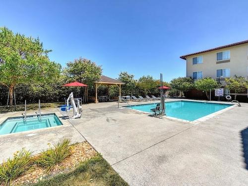 Photo of Holiday Inn Express & Suites Manteca City Center by IHG