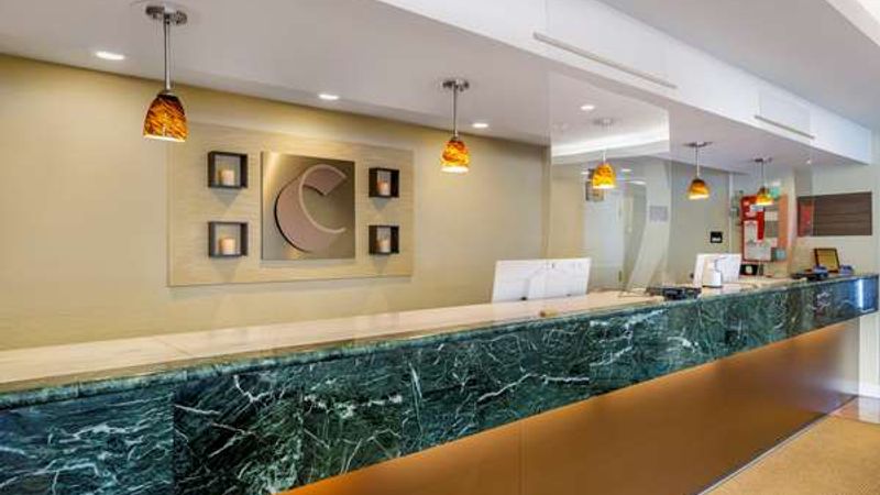 Photo of Comfort Inn & Suites Sea-Tac Airport