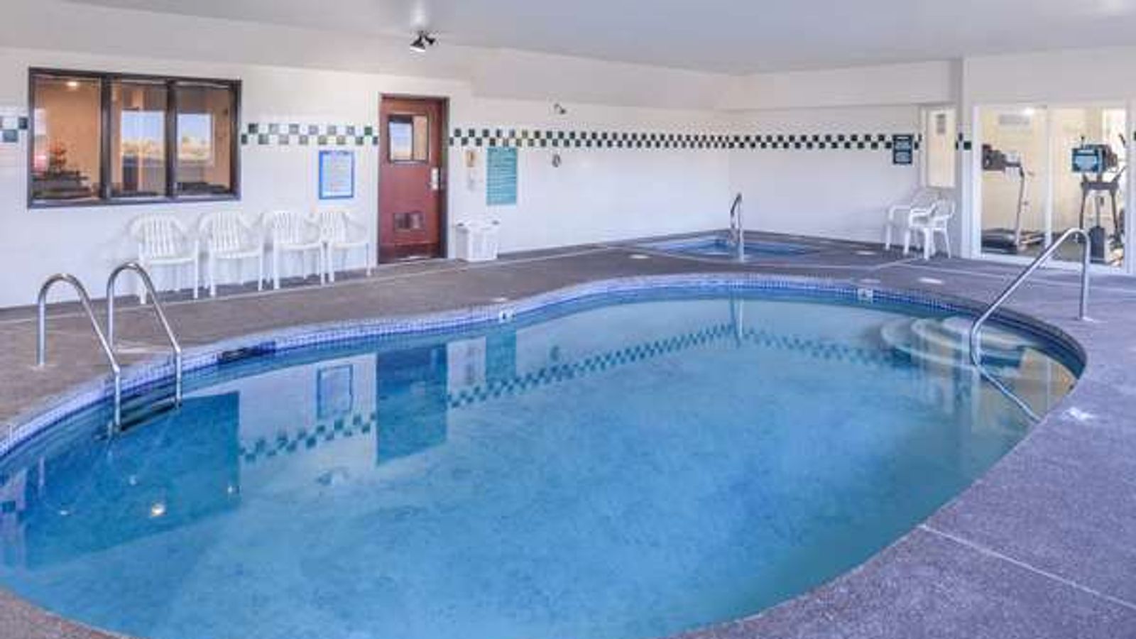 Photo of Travelodge Suites by Wyndham Newberg