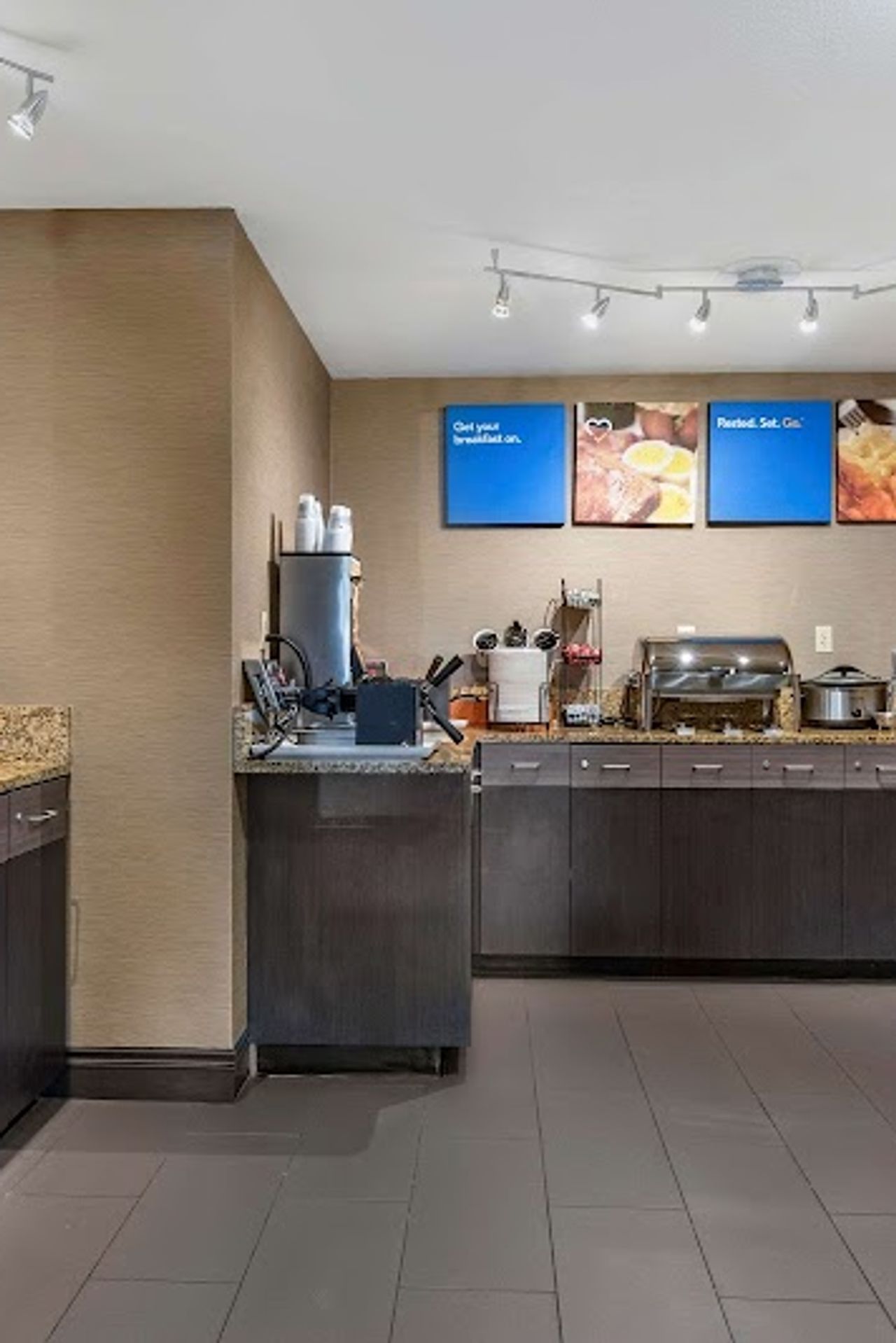 Photo of Comfort Inn Troutdale-Portland East
