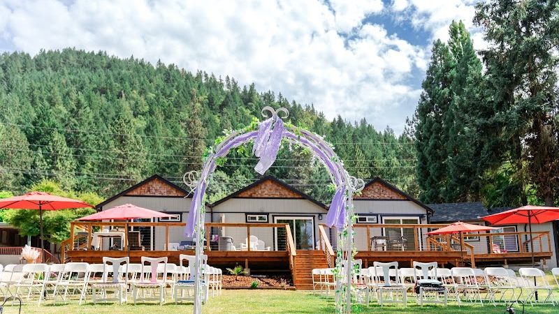 Photo of Rogue River Resort