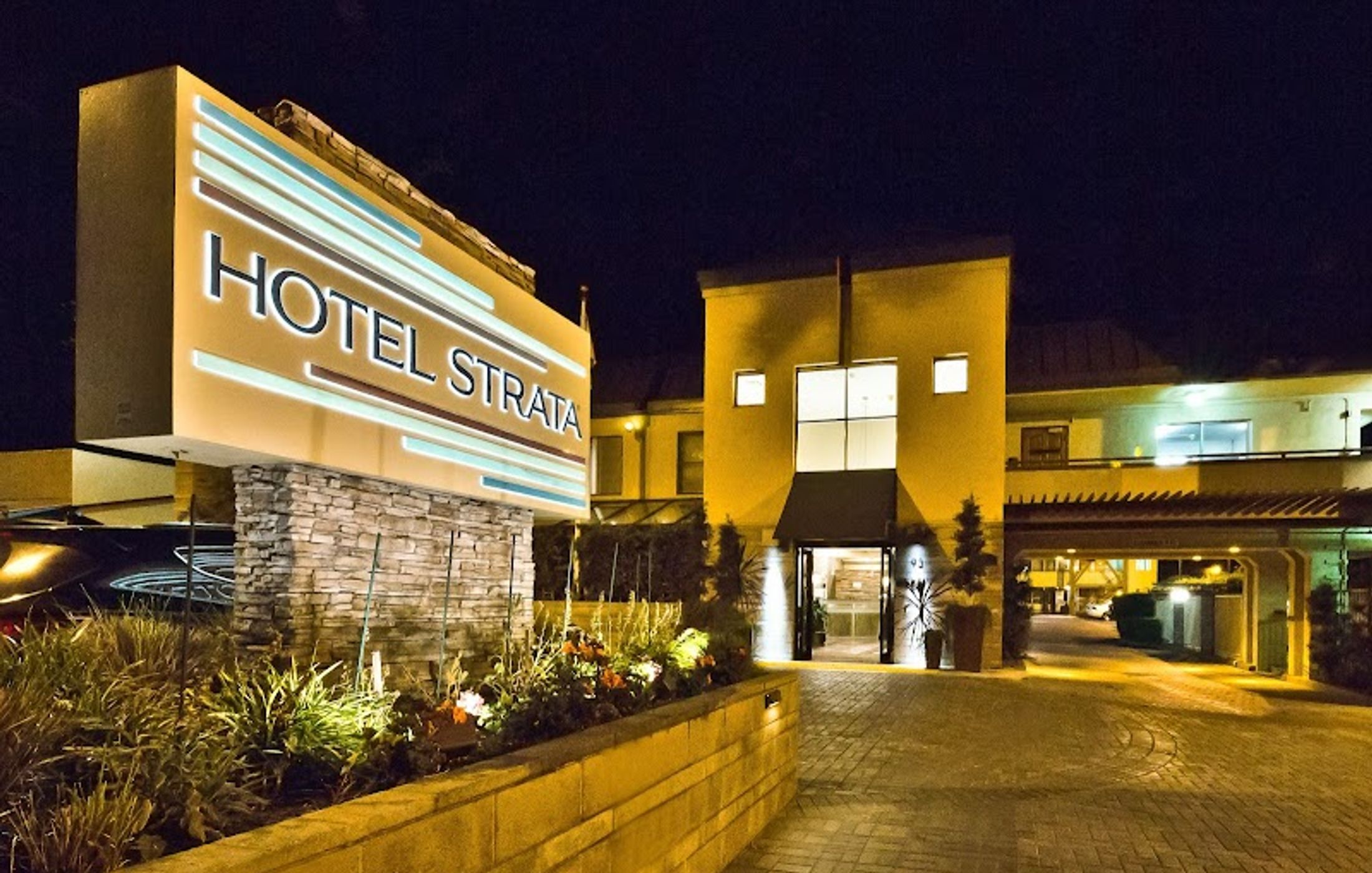 Hotel Strata