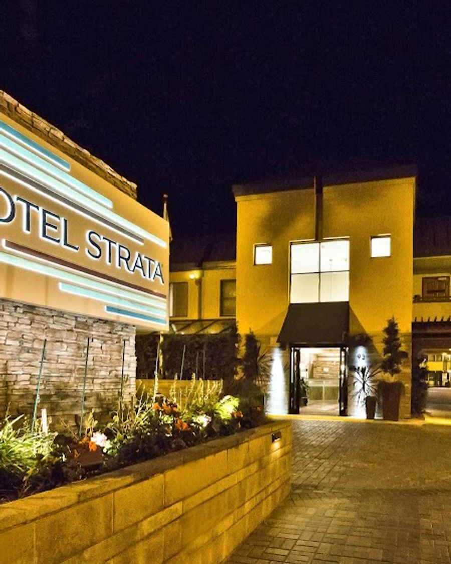 Hotel Strata