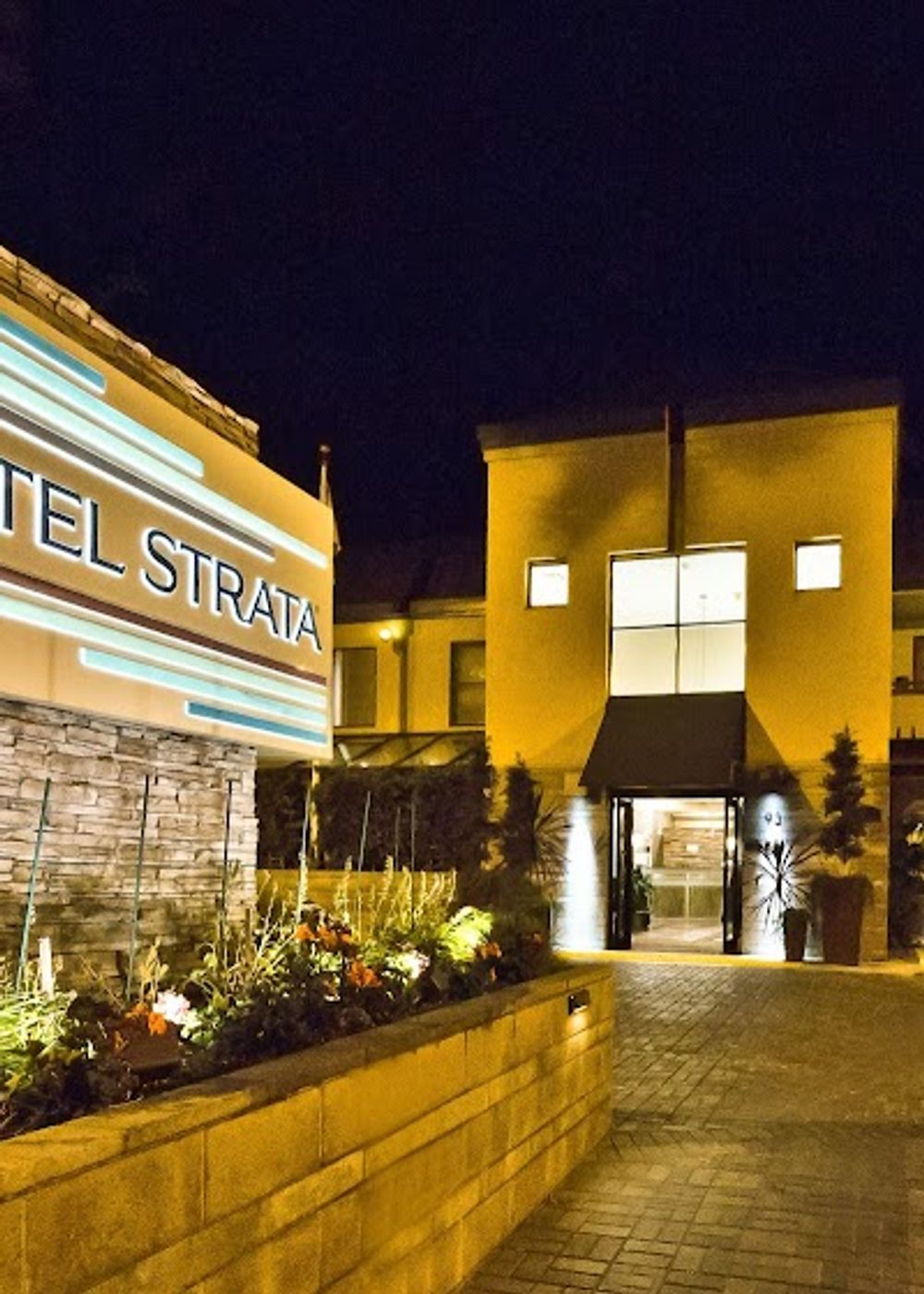 Hotel Strata