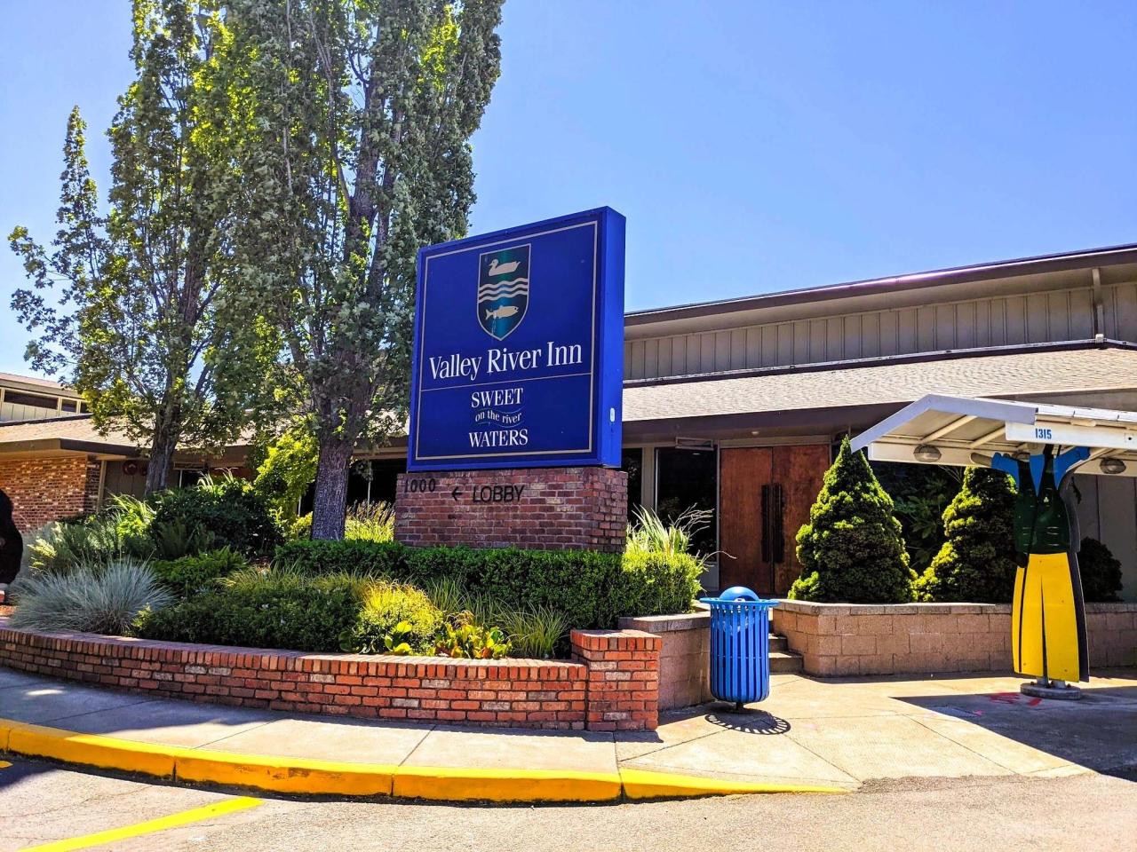 Photo of Valley River Inn - Exterior