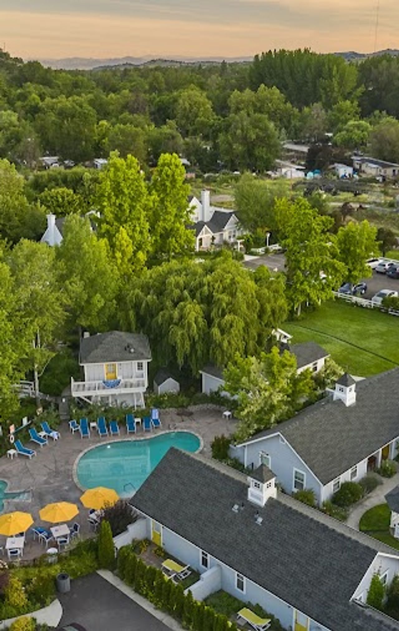 Photo of Lithia Springs Resort - Oregon's Mineral Waters Retreat