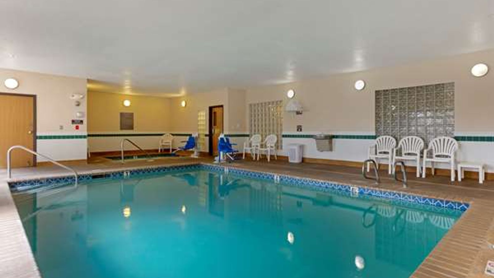 Photo of Comfort Inn Medford South