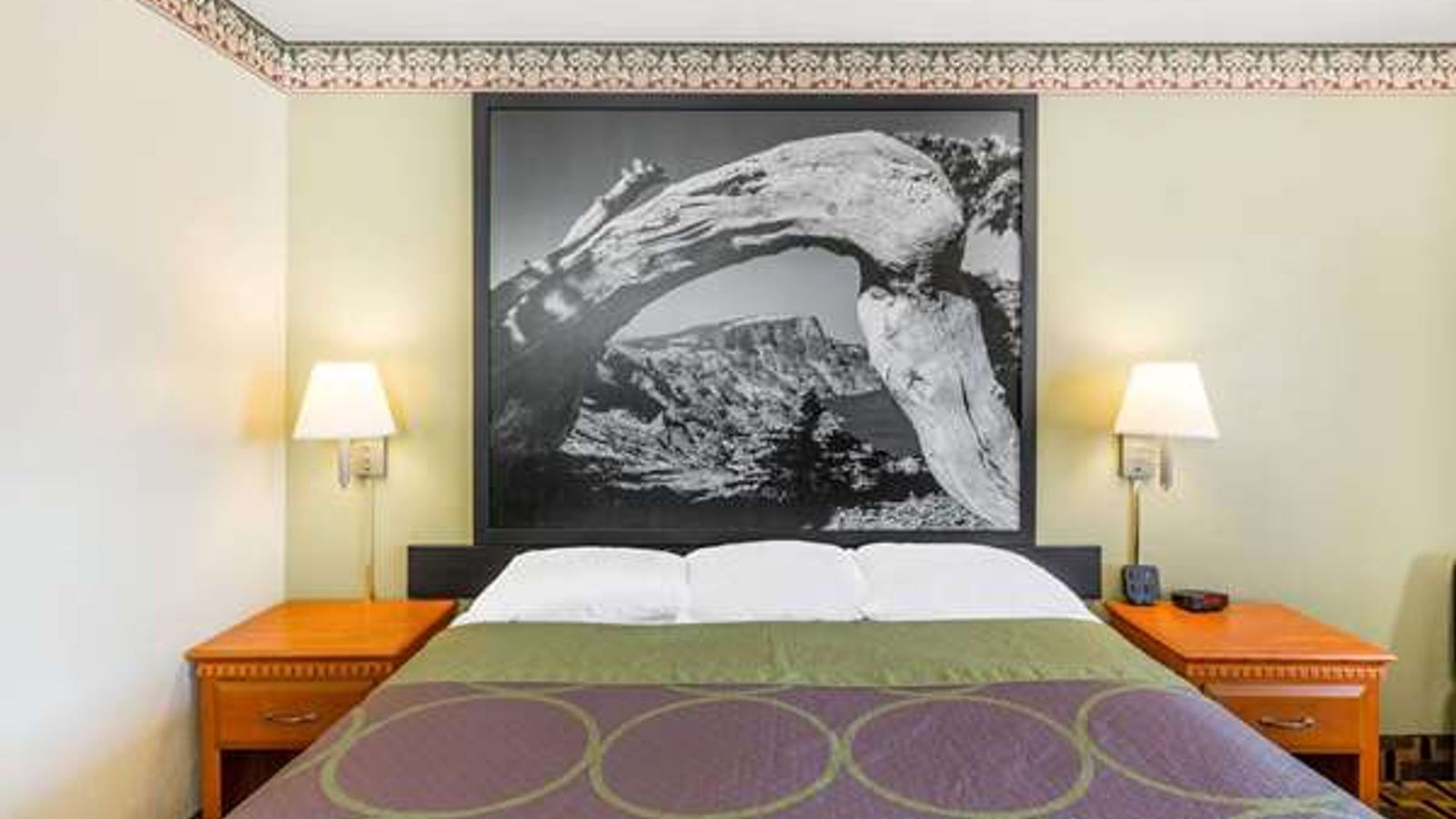 Photo of Super 8 by Wyndham Grants Pass