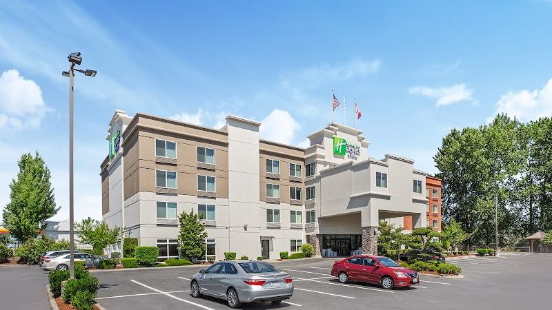 Holiday Inn Express & Suites