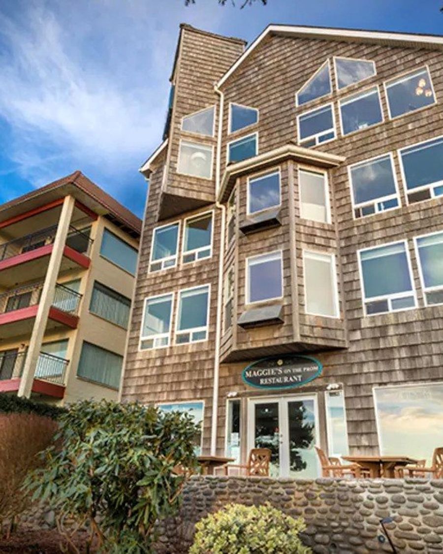 Exterior of Seaside Oceanfront Inn