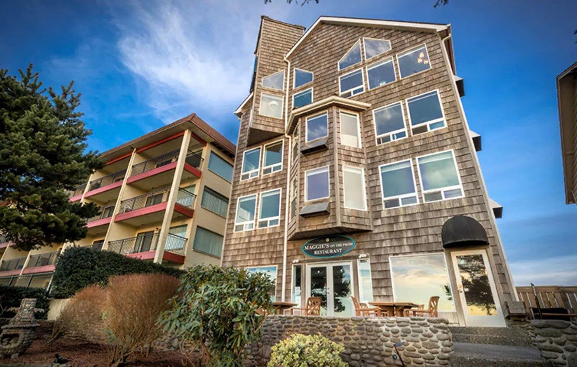 Exterior of Seaside Oceanfront Inn