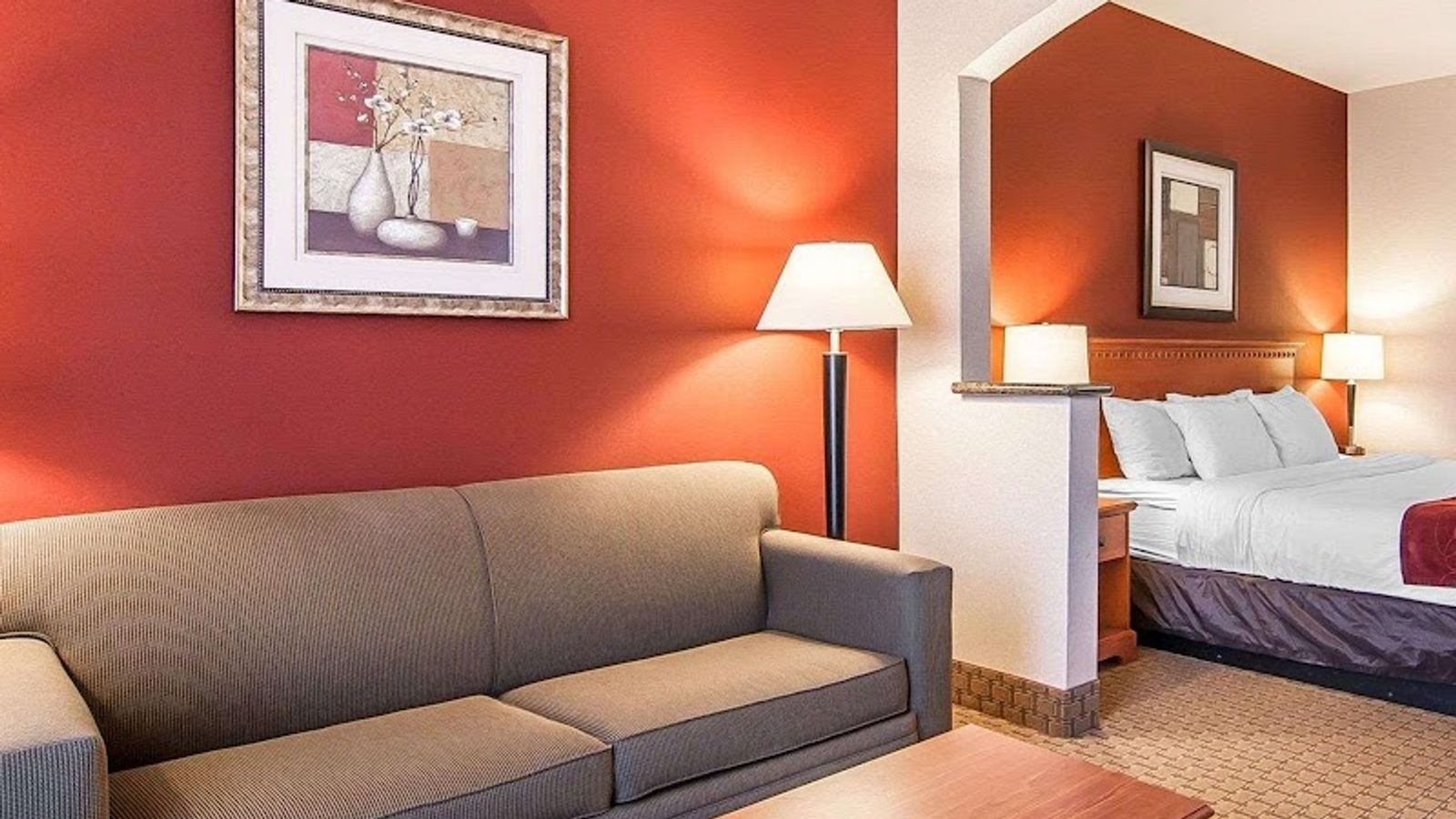 Photo of Comfort Suites Redmond Airport