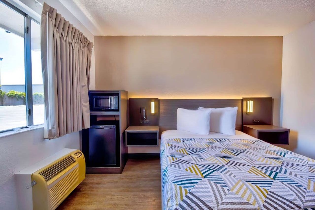 Photo of Motel 6 Vallejo, CA - Six Flags West