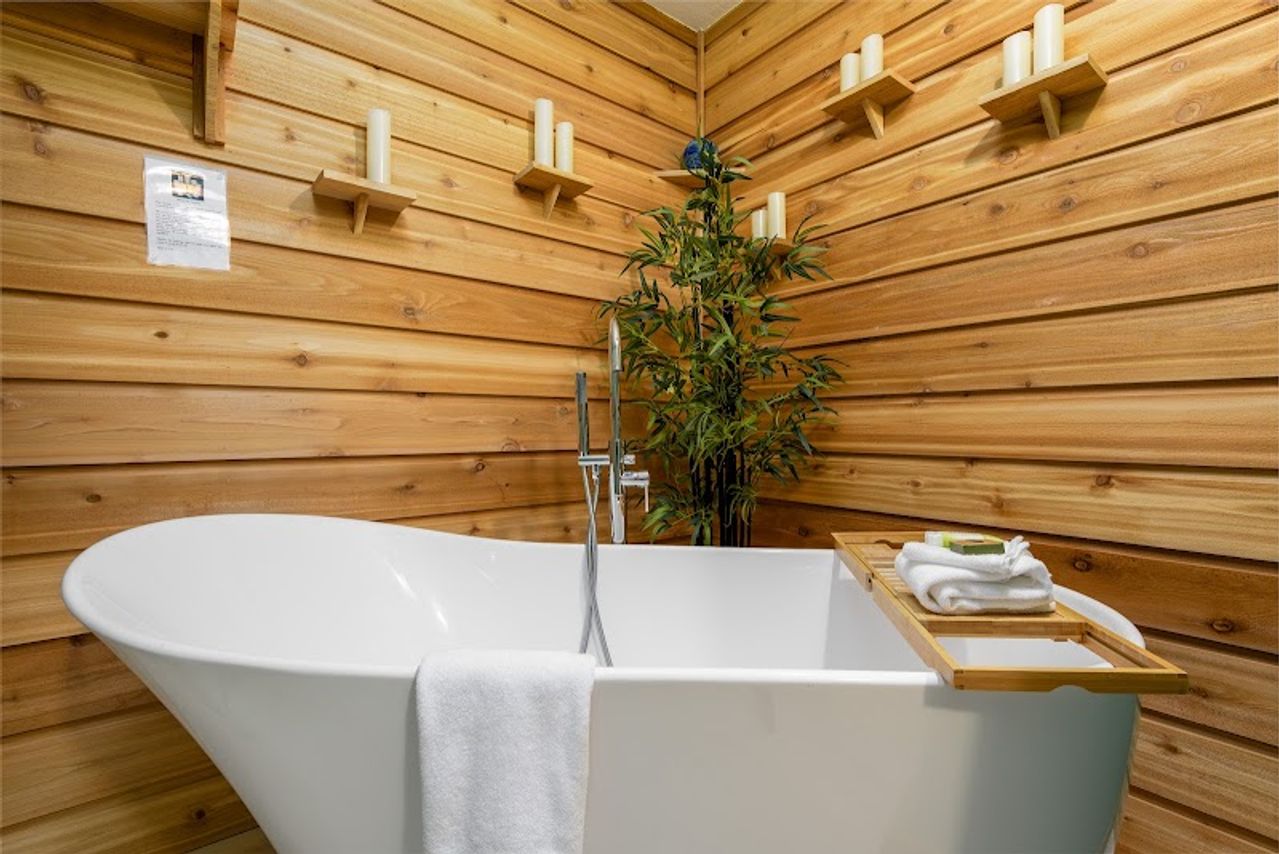 Photo of Little Creek Cove Beach Resort - Soaking Tub