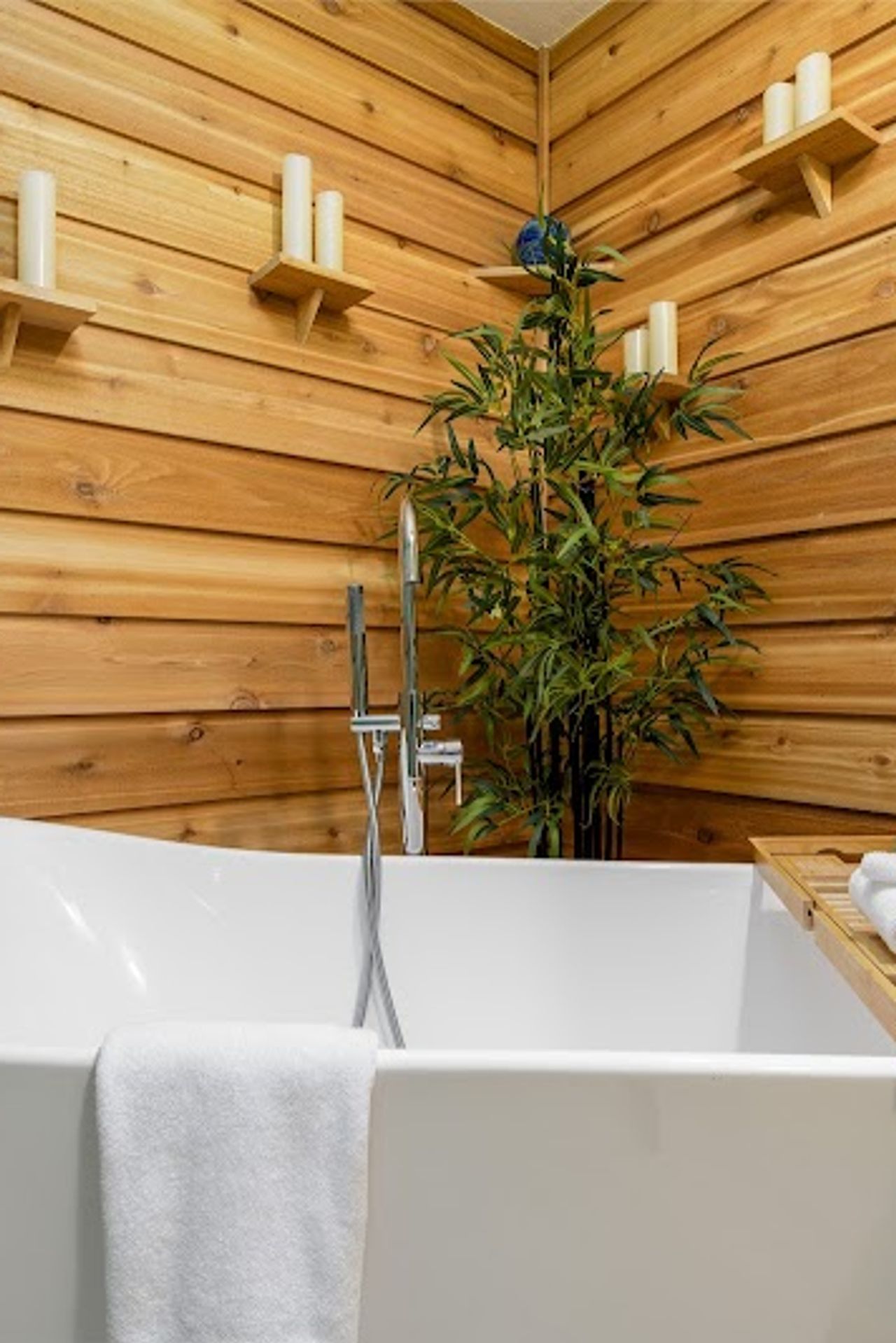 Photo of Little Creek Cove Beach Resort - Soaking Tub