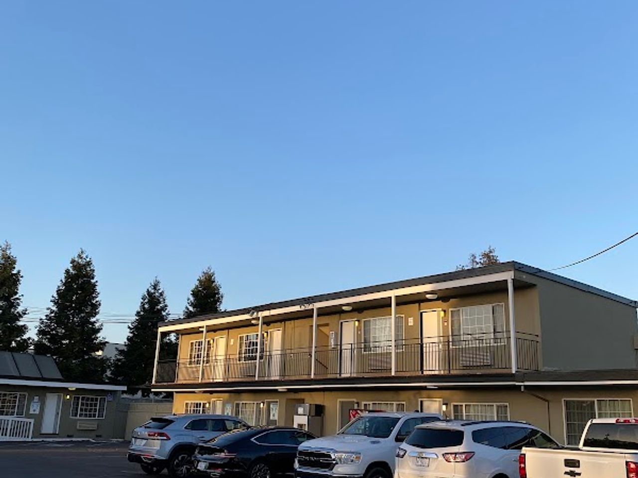Photo of Redwood Inn