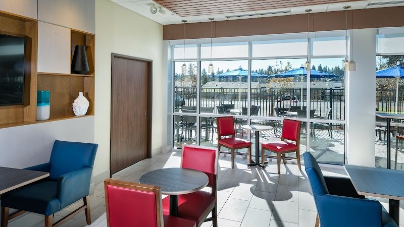 Photo of Holiday Inn Express & Suites Bend South, an IHG Hotel