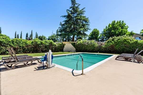 Photo of Comfort Inn Modesto