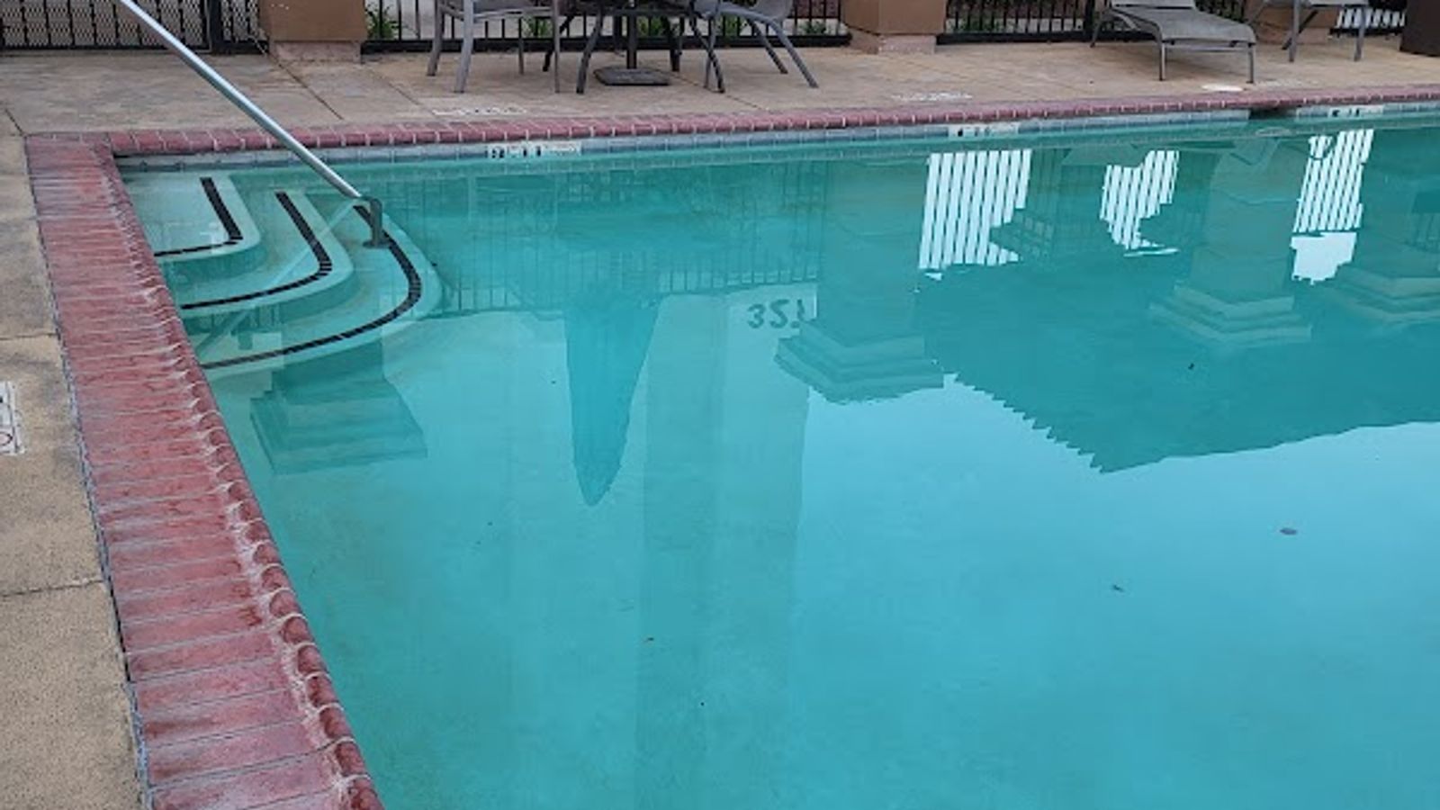 Photo of Hampton Inn & Suites Fresno