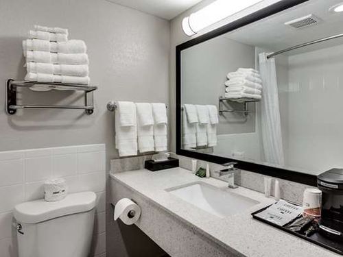 Photo of Days Inn & Suites by Wyndham Spokane