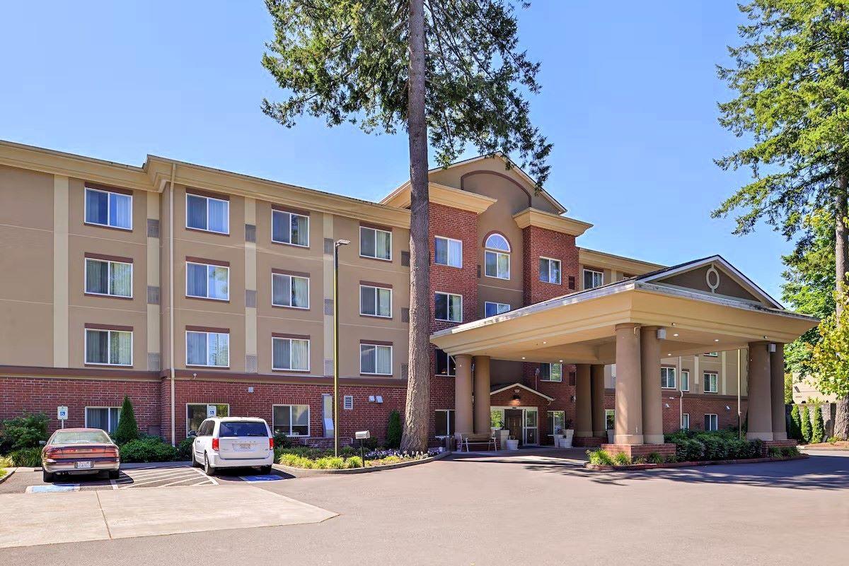 Holiday Inn Express & Suites Lacey - Olympia, an IHG Hotel