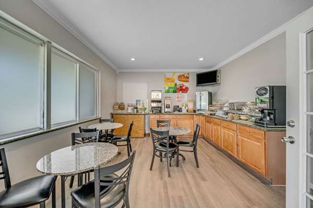 Photo of Quality Inn Santa Cruz Downtown Area