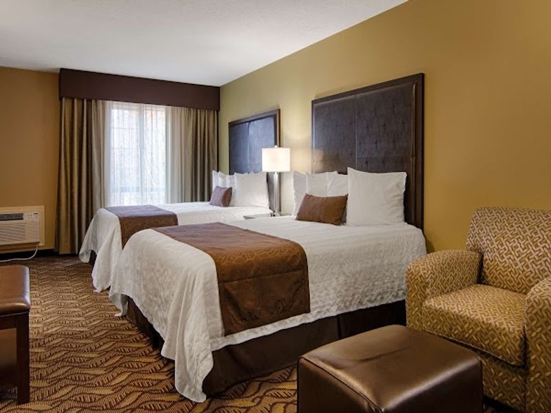 Photo of Best Western Grand Manor Inn - Room, 2 Queen beds