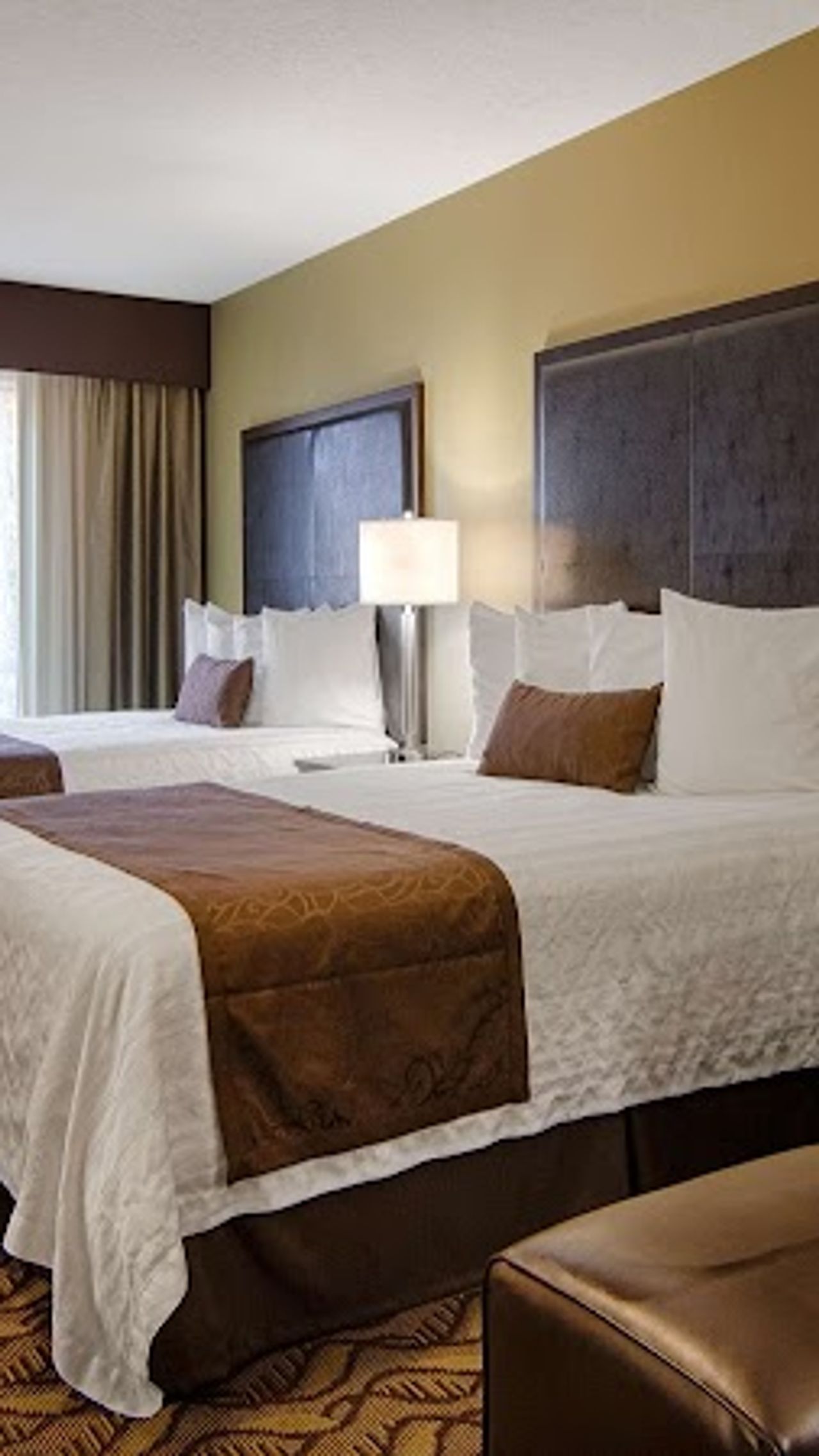 Photo of Best Western Grand Manor Inn - Room, 2 Queen beds