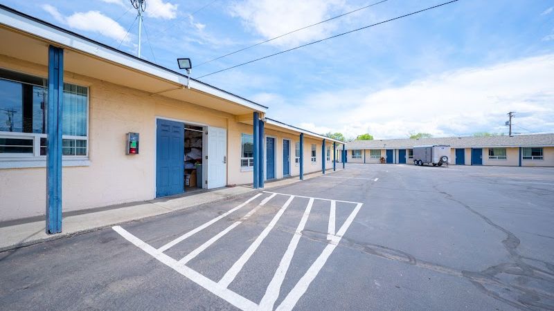 Photo of Budget Inn Madras by OYO