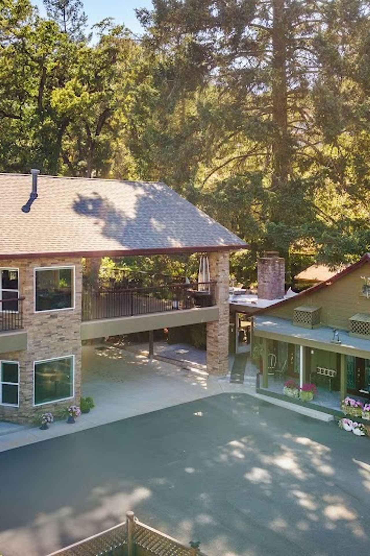 Photo of Potter's Foothill House B&B