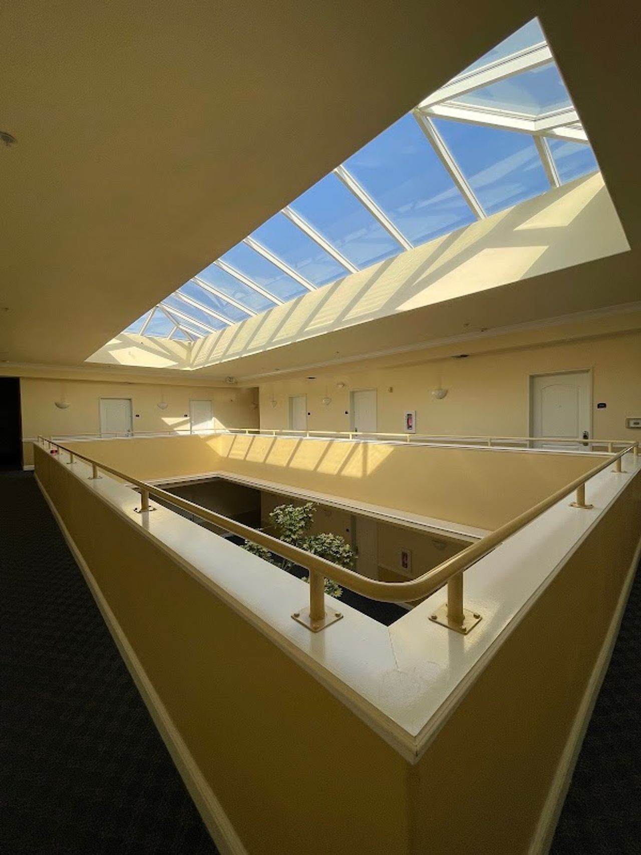 Photo of Gateway Inn & Suites San Francisco (SFO) Airport