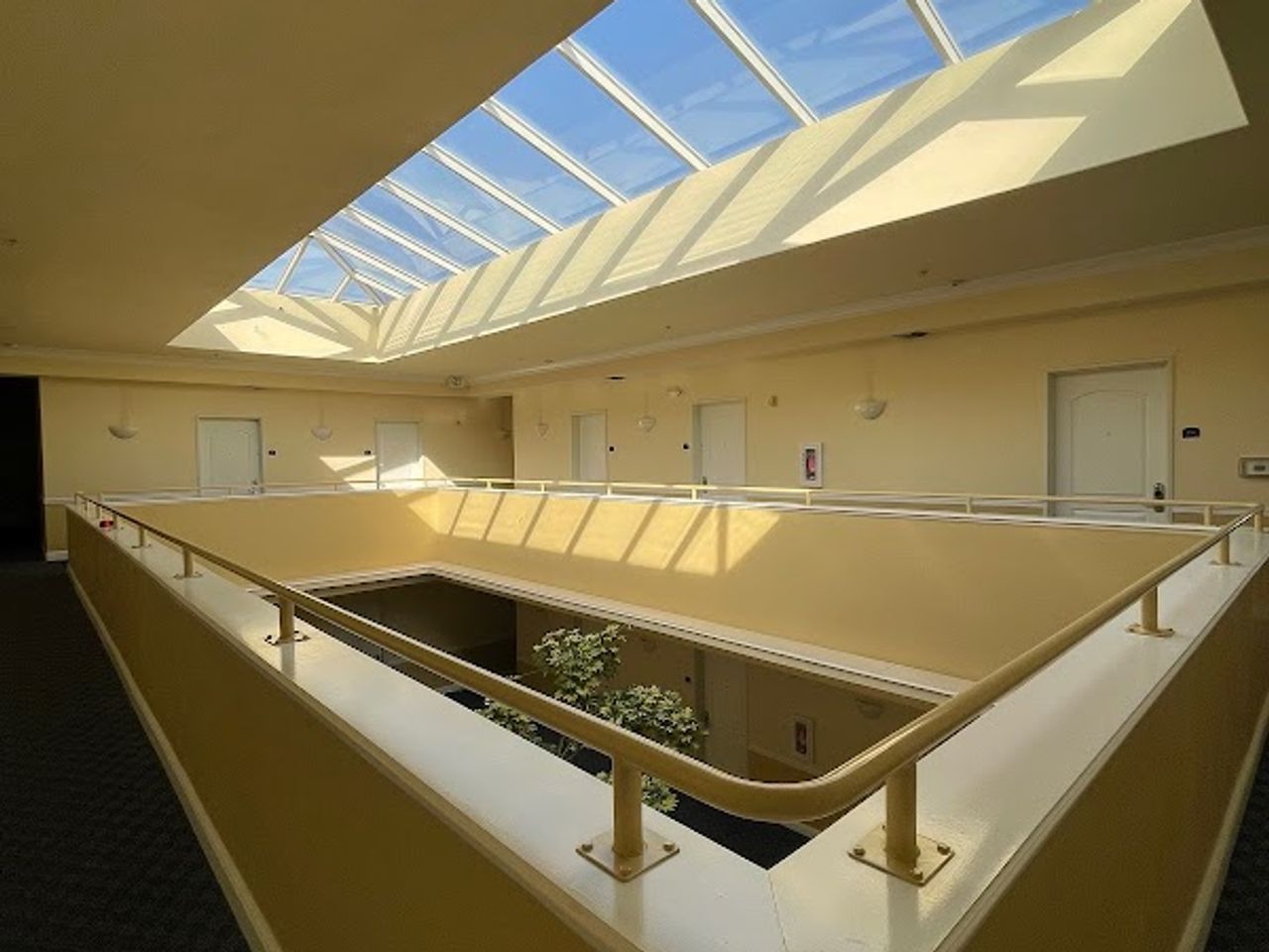 Photo of Gateway Inn & Suites San Francisco (SFO) Airport