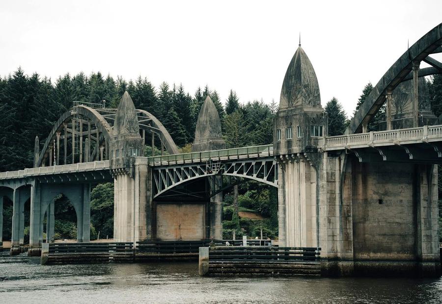 Siuslaw River Bridge in Florence, Oregon, USA