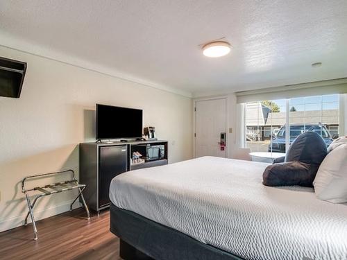 Photo of Signature Inn Eugene