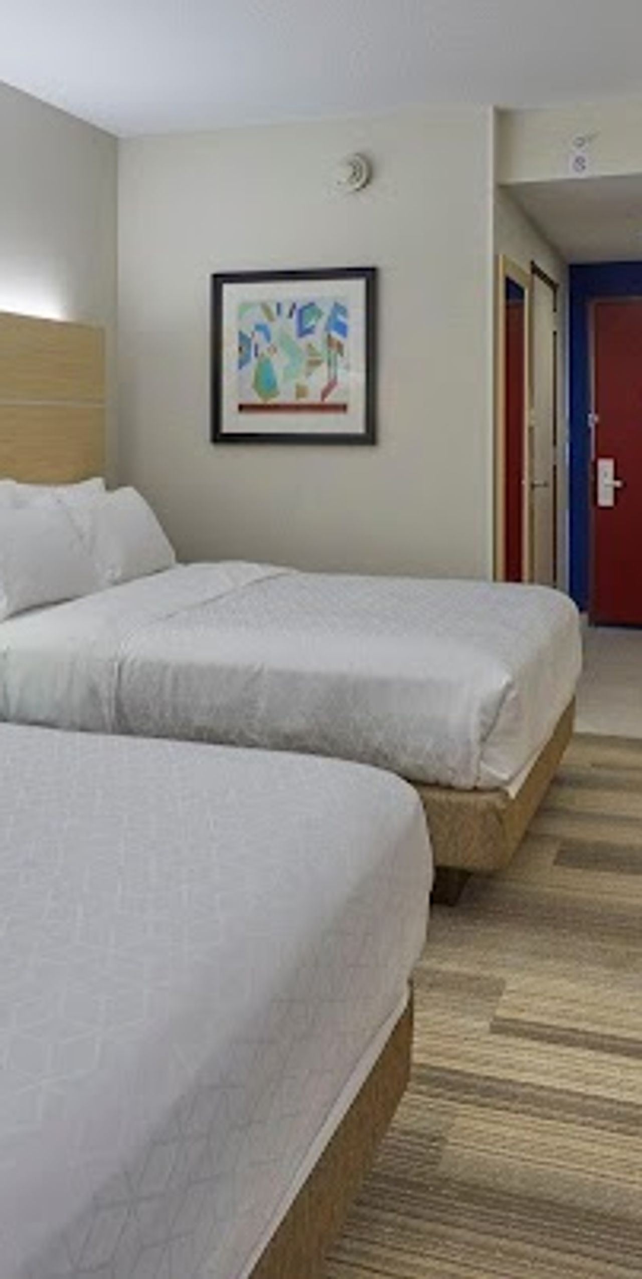 Photo of Holiday Inn Express Eugene - Springfield, an IHG Hotel - Room, 2 Queen beds, Flat TV