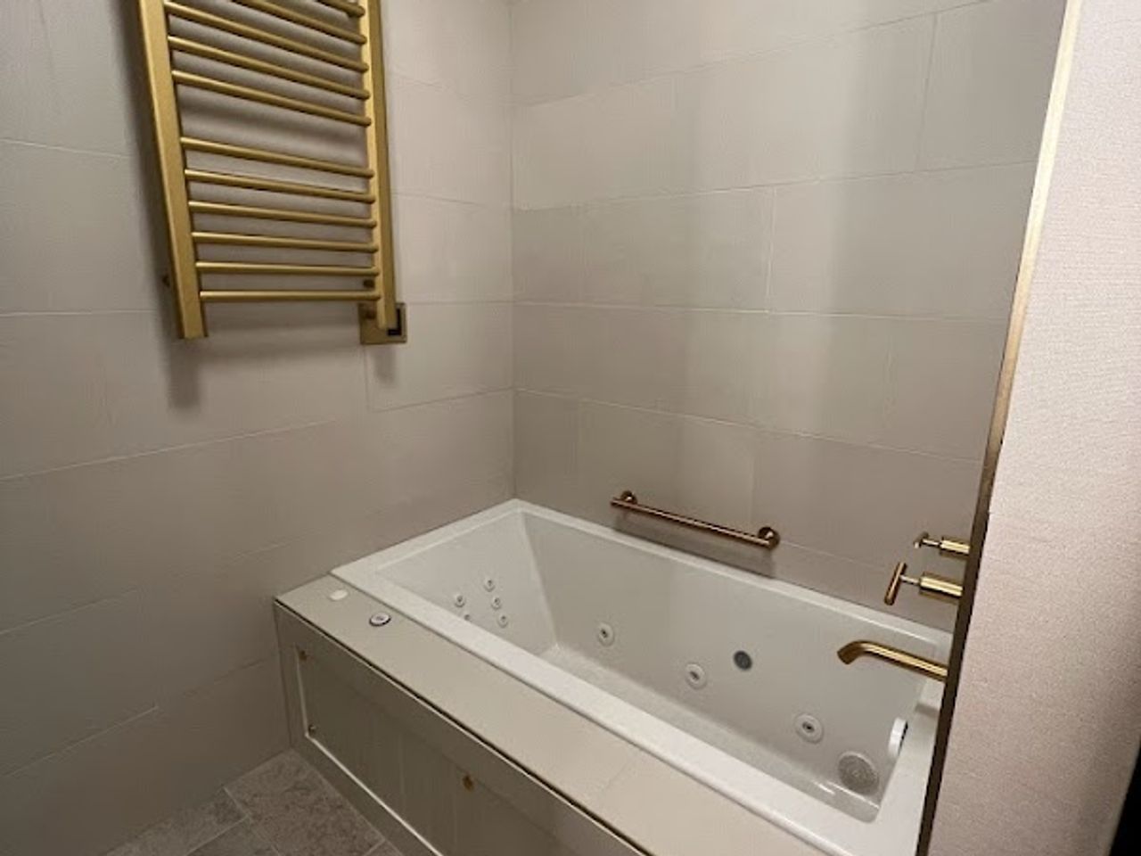 Photo of Pacific Suites by Hallmark